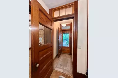 546 N 32nd St, Milwaukee, WI 53208 - Photo 3