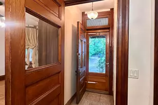 546 N 32nd St, Milwaukee, WI 53208 - Photo 3