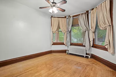 546 N 32nd St, Milwaukee, WI 53208 - Photo 9