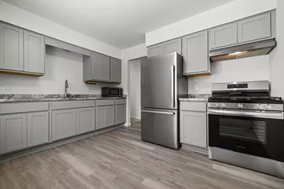 1652  19th Ave, Kenosha, WI 53140 - Photo 3