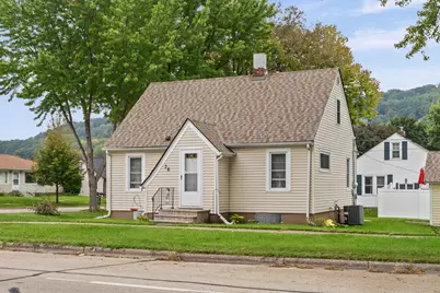 36  Elm St, La Crescent, MN 55947 - Photo 23