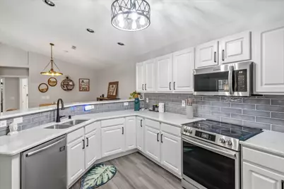 N30W23082  Pineview Way #5, Pewaukee, WI 53072 - Photo 11