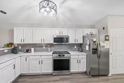 N30W23082  Pineview Way #5, Pewaukee, WI 53072 - Photo 9