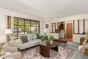 1135 Wisteria Ln, Waukesha, WI 53189 - Photo 3
