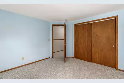 1135  Wisteria Ln, Waukesha, WI 53189 - Photo 23