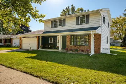 1135  Wisteria Ln, Waukesha, WI 53189 - Photo 29