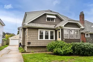 2047 S 86th St, West Allis, WI 53227 - Photo 3