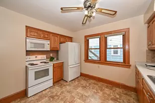 2047 S 86th St, West Allis, WI 53227 - Photo 25
