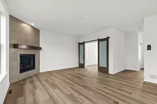 N174W20660 Laurel Springs Cir, Jackson, WI 53037 - Photo 15