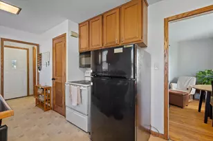 3476 S Ahmedi Ave, Milwaukee, WI 53207 - Photo 9