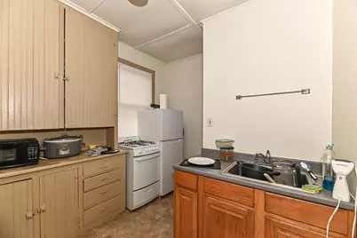 402  Wisconsin Ave #404-406, 716 Maple Ave, Waukesha, WI 53186 - Photo 33