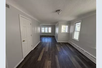 1017 E Pearson St, Milwaukee, WI 53202 - Photo 3