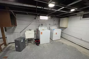 1017 E Pearson St, Milwaukee, WI 53202 - Photo 13