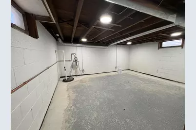 1017 E Pearson St, Milwaukee, WI 53202 - Photo 15