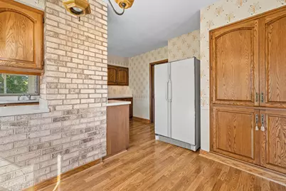 12555  Laurel Ln, Elm Grove, WI 53122 - Photo 13