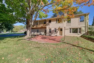 12555 Laurel Ln, Elm Grove, WI 53122 - Photo 37