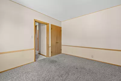 12555  Laurel Ln, Elm Grove, WI 53122 - Photo 21