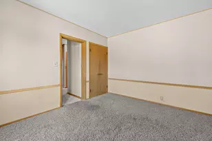 12555 Laurel Ln, Elm Grove, WI 53122 - Photo 21