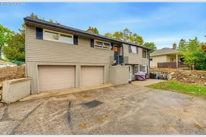 739 N Moreland Blvd, Waukesha, WI 53188 - Photo 29