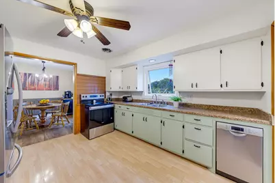 739 N Moreland Blvd, Waukesha, WI 53188 - Photo 7