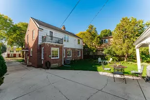 9220 Harding Blvd, Wauwatosa, WI 53226 - Photo 31