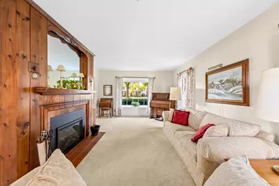 9220  Harding Blvd, Wauwatosa, WI 53226 - Photo 11