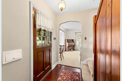 9220  Harding Blvd, Wauwatosa, WI 53226 - Photo 7
