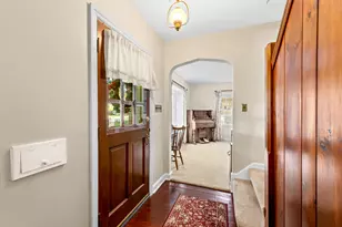 9220 Harding Blvd, Wauwatosa, WI 53226 - Photo 7