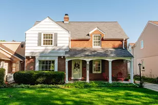 9220 Harding Blvd, Wauwatosa, WI 53226 - Photo 3