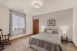 11542 N Creekside Ct, Mequon, WI 53092 - Photo 27
