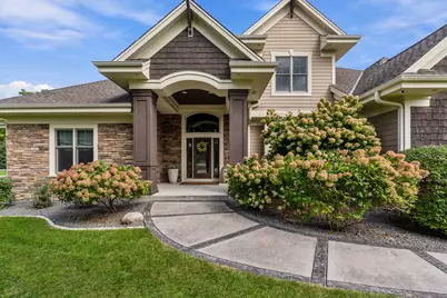 11542 N Creekside Ct, Mequon, WI 53092 - Photo 3