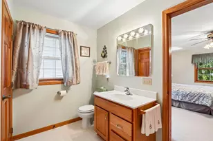 462 Deerwood Ct, Grafton, WI 53024 - Photo 11