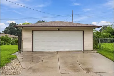 3754 S 78th St, Milwaukee, WI 53220 - Photo 35