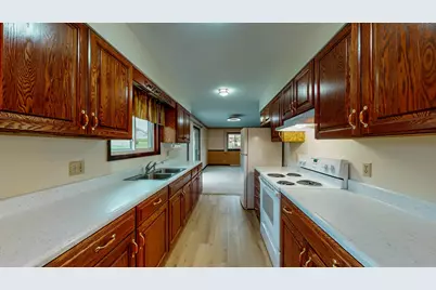 521 W Ryder St, Jefferson, WI 53549 - Photo 13
