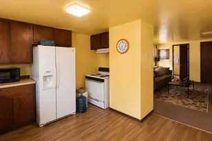 2375 S 16th St, Milwaukee, WI 53215 - Photo 5