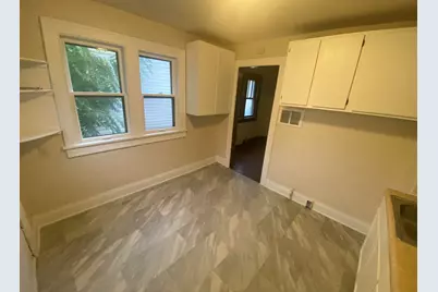 5724 N 41st St, Milwaukee, WI 53209 - Photo 3