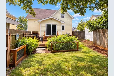 2063  Green St, Racine, WI 53402 - Photo 5