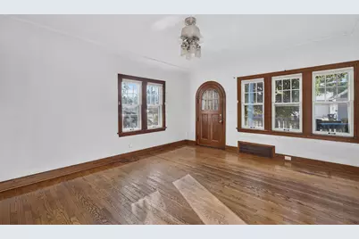 1510  Augusta St, Racine, WI 53402 - Photo 3