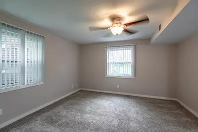 1351  Lauderdale Pl, Onalaska, WI 54650 - Photo 11