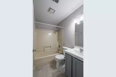 1351  Lauderdale Pl, Onalaska, WI 54650 - Photo 13