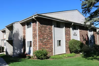 629  Westridge Dr #6, West Bend, WI 53095 - Photo 1