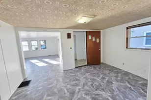 1437 Park Ave, Racine, WI 53403 - Photo 5