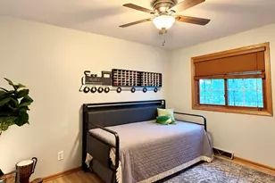 40703 102nd St, Genoa City, WI 53128 - Photo 9
