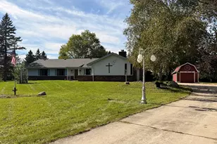 1780 Margaret Ct, Jackson, WI 53037 - Photo 1