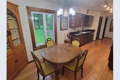 21825  Oakmont Ln, Brookfield, WI 53045 - Photo 7