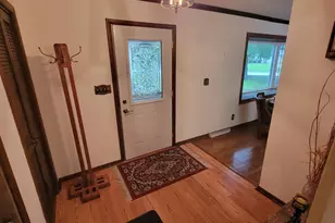 21825 Oakmont Ln, Brookfield, WI 53045 - Photo 3