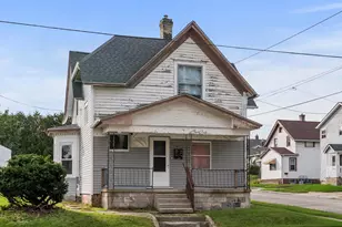 1602 S 10th St, Manitowoc, WI 54220 - Photo 1