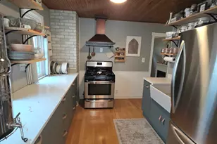 1920 S 97th St, West Allis, WI 53227 - Photo 11