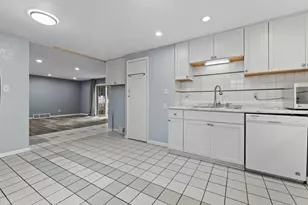 6411 Sheridan Rd, Kenosha, WI 53143 - Photo 11