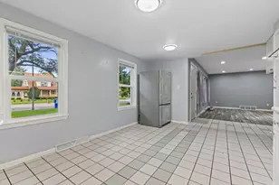 6411 Sheridan Rd, Kenosha, WI 53143 - Photo 9